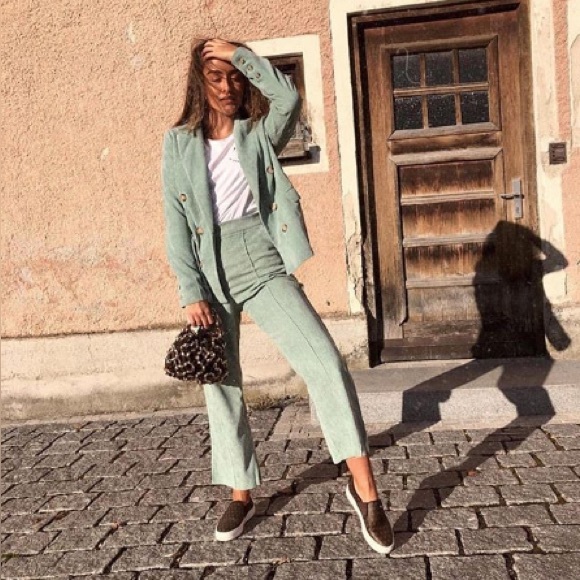 New with Tags- Seven Wonders the Label-Pistachio Corduroy Blazer - Picture 5 of 8